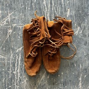 Minnetonka Moccasin Short Fringed Ankle Bootie